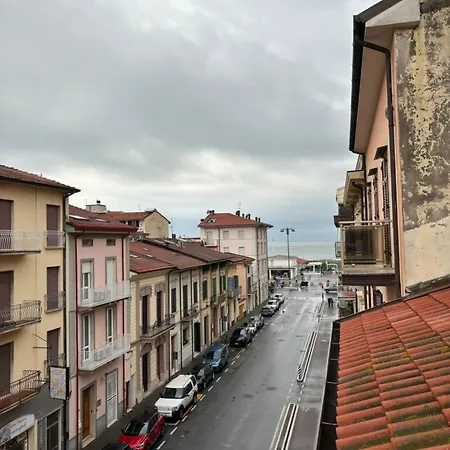 White Versilia Διαμέρισμα